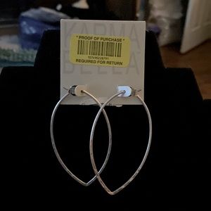 NWT Karma Bella earrings